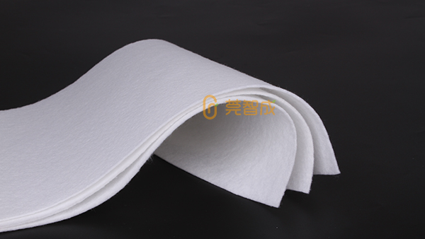 針刺無紡布-根據(jù)使用途徑調整工藝