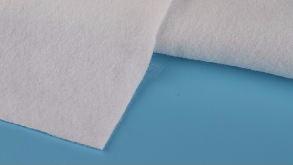 棉衣里的針刺棉是什么材料？